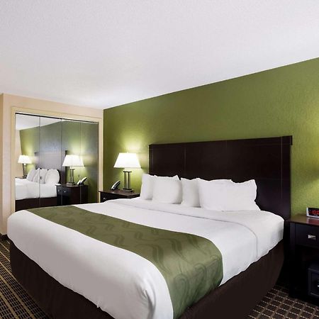 Quality Inn & Suites Big Rapids Near University Εξωτερικό φωτογραφία