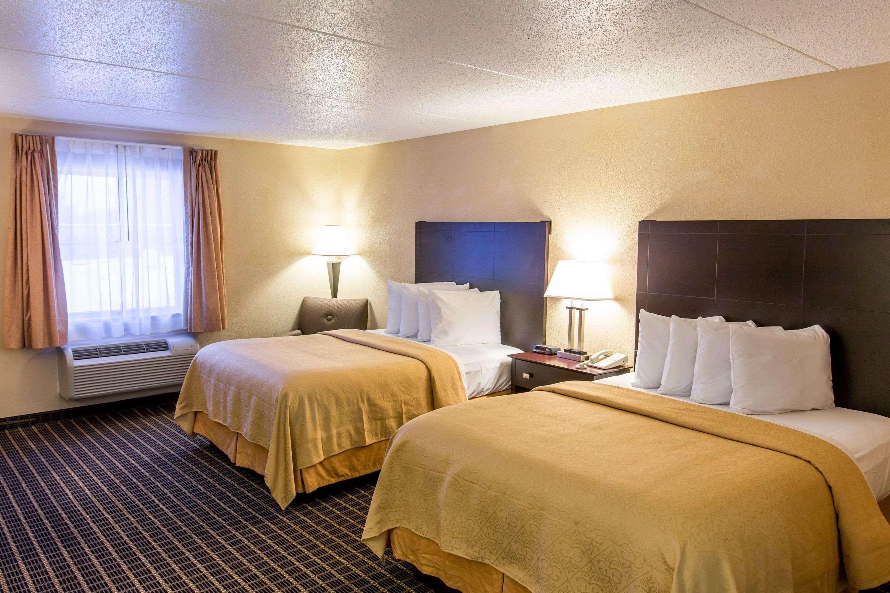 Quality Inn & Suites Big Rapids Near University Εξωτερικό φωτογραφία