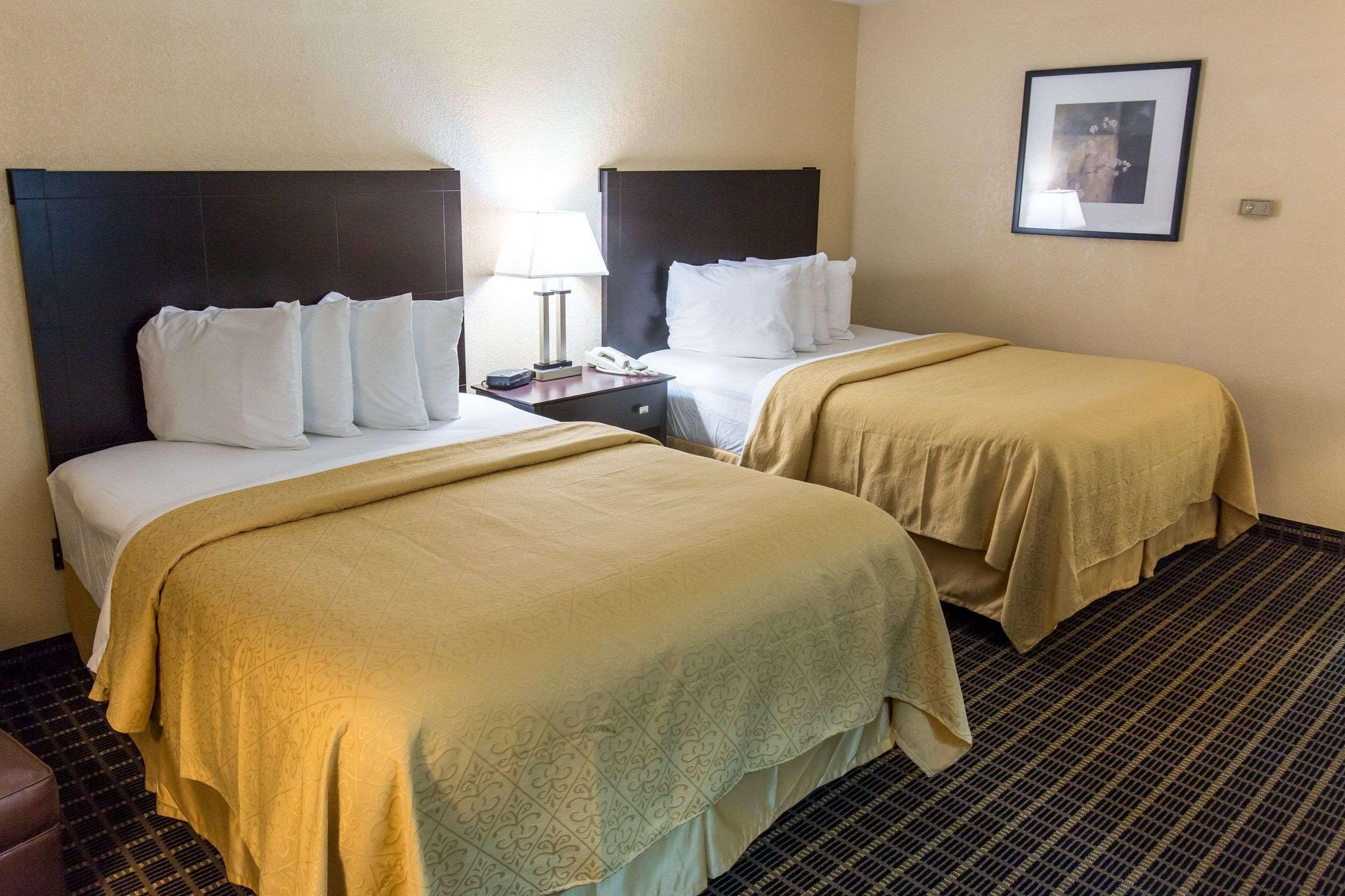 Quality Inn & Suites Big Rapids Near University Εξωτερικό φωτογραφία