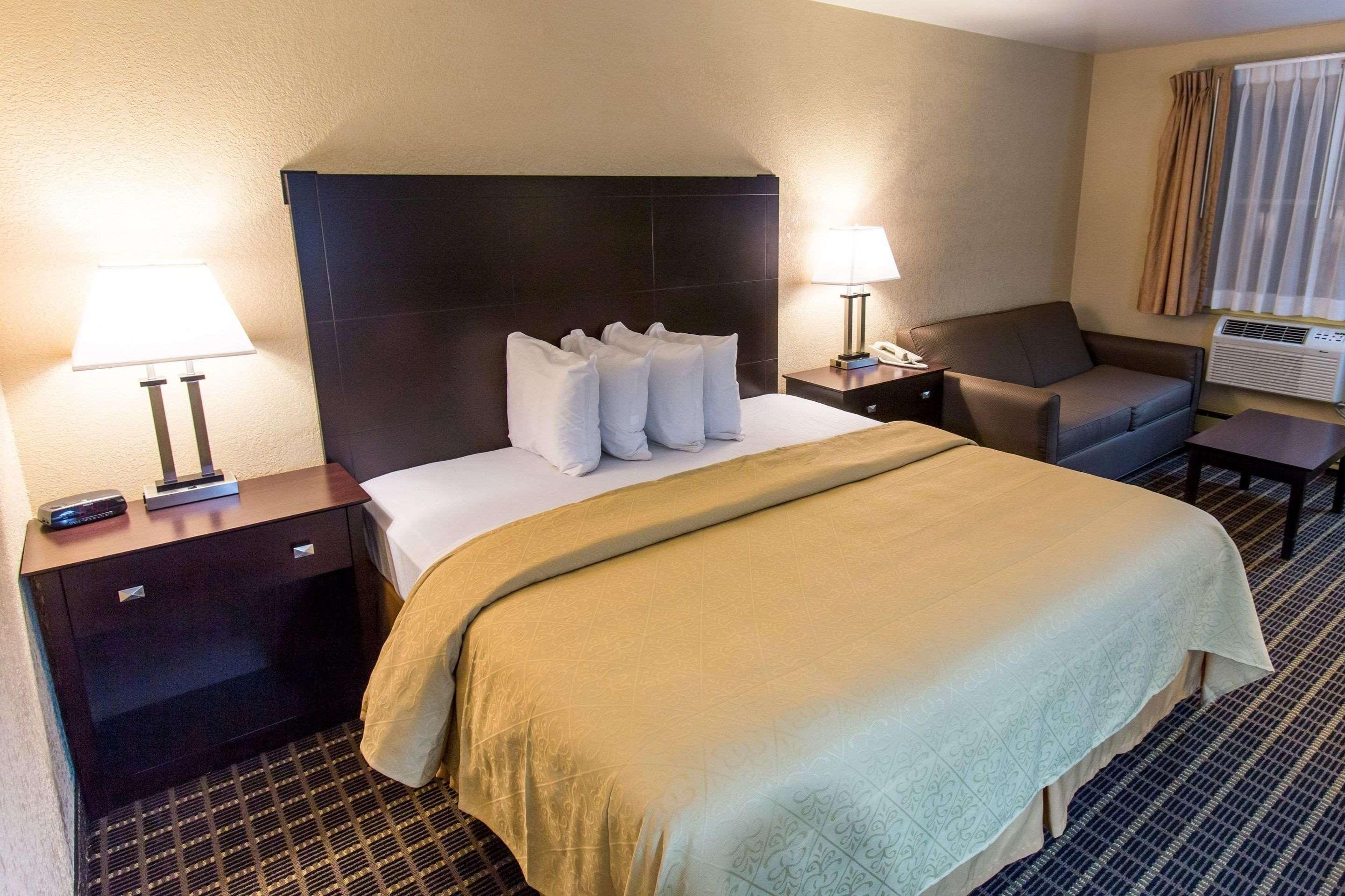 Quality Inn & Suites Big Rapids Near University Εξωτερικό φωτογραφία