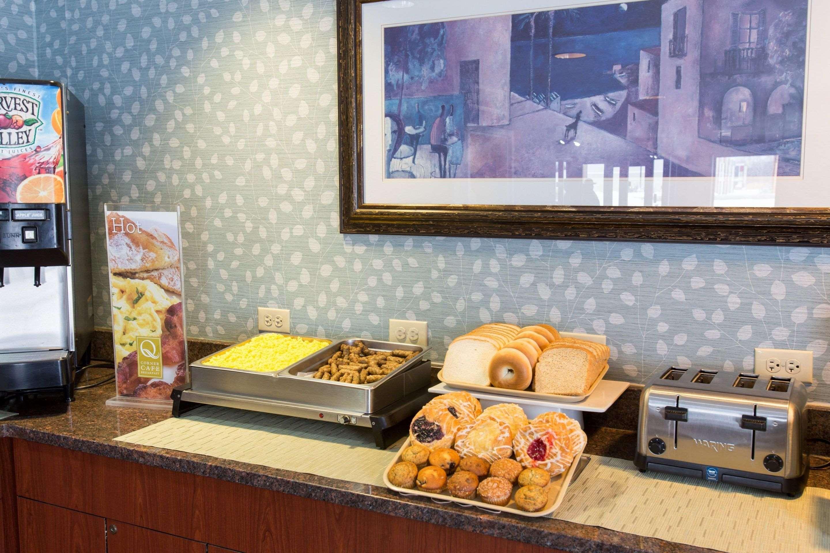 Quality Inn & Suites Big Rapids Near University Εξωτερικό φωτογραφία