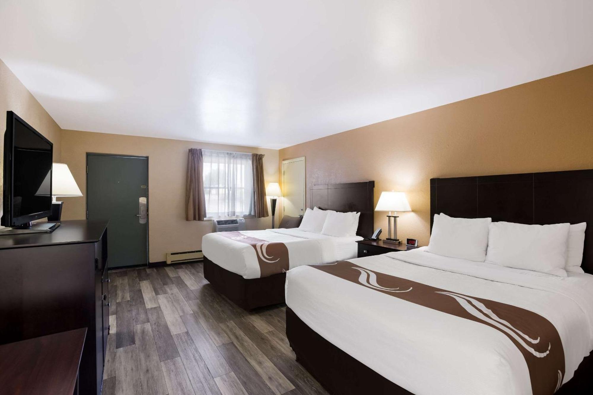 Quality Inn & Suites Big Rapids Near University Εξωτερικό φωτογραφία