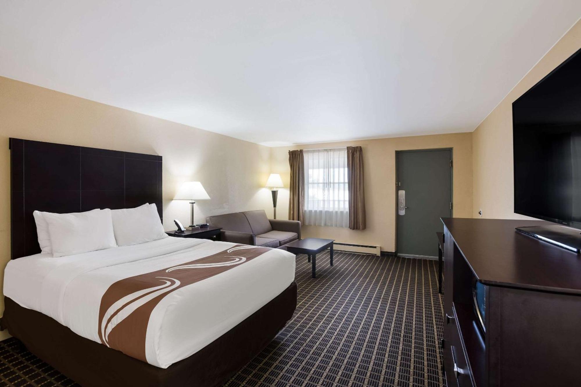 Quality Inn & Suites Big Rapids Near University Εξωτερικό φωτογραφία