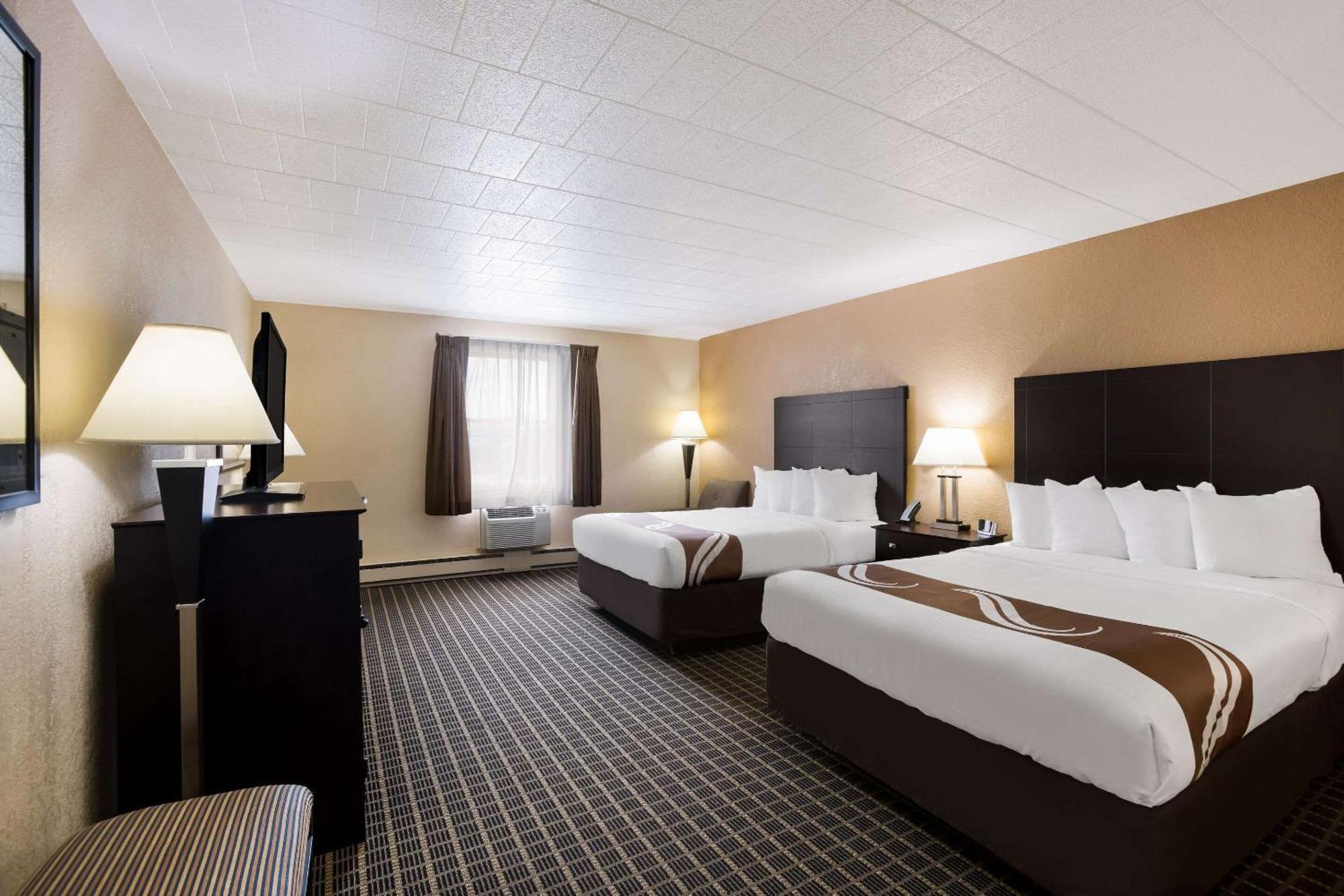 Quality Inn & Suites Big Rapids Near University Εξωτερικό φωτογραφία